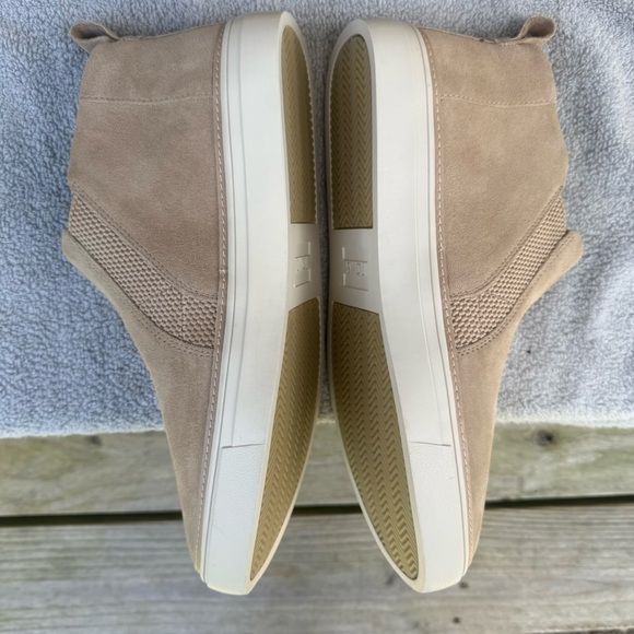 TOMS Suede Ankle Bootie Bryce Sneaker Flats Sand Slip On Rubber Outsole Natural - Picture 6 of 16